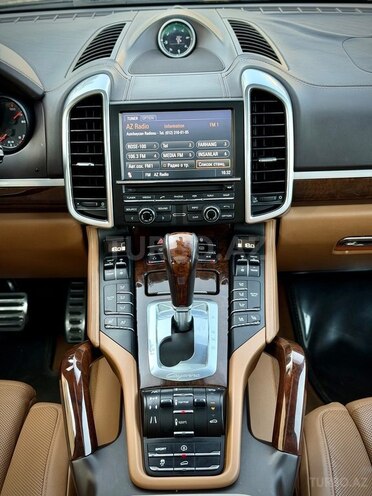 Porsche Cayenne Turbo 2011, 129,000 km - 4.8 л - Bakı