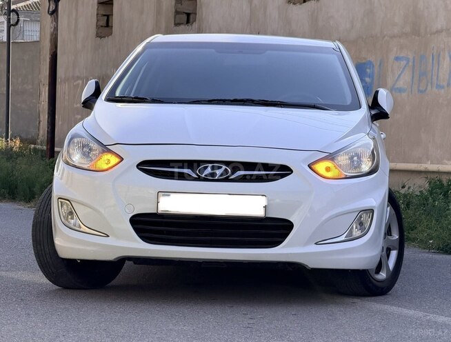 Hyundai Accent 2013, 193,000 km - 1.6 л - Bakı