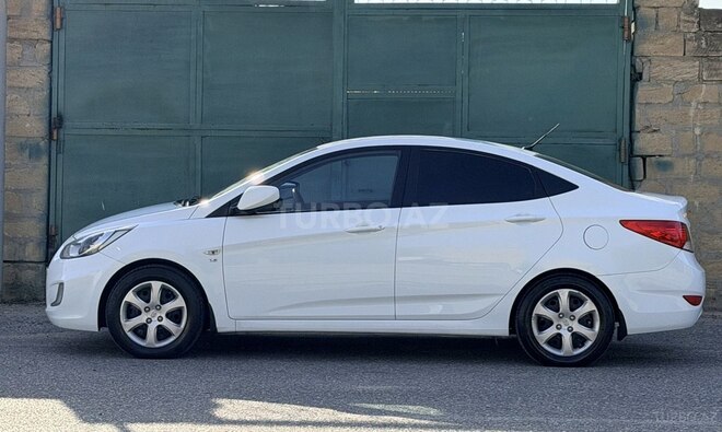 Hyundai Accent 2013, 193,000 km - 1.6 л - Bakı