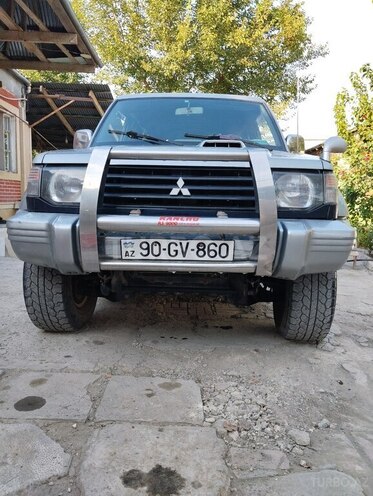 Mitsubishi Pajero 1996, 333,000 km - 2.8 л - Yevlax