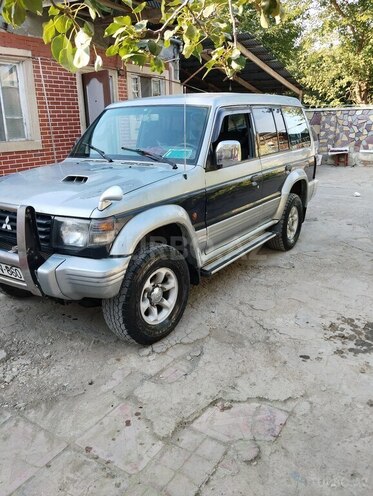 Mitsubishi Pajero 1996, 333,000 km - 2.8 л - Yevlax