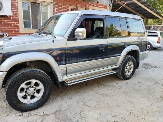 Mitsubishi Pajero 1996, 333,000 km - 2.8 л - Yevlax