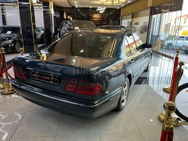 Mercedes E 280 1999, 206,354 km - 2.8 l - Sumqayıt