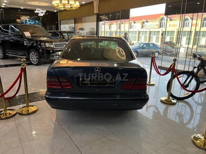 Mercedes E 280 1999, 206,354 km - 2.8 l - Sumqayıt