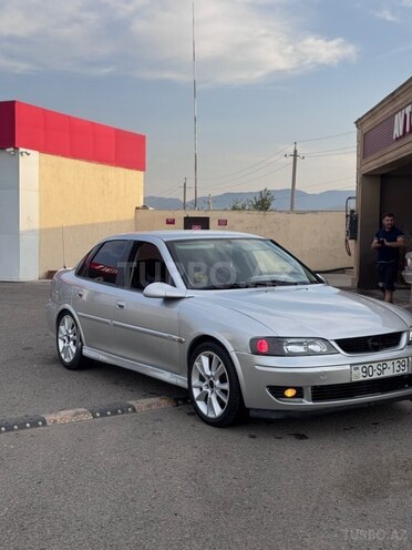 Opel Vectra 1999, 325,000 km - 1.6 л - Qazax
