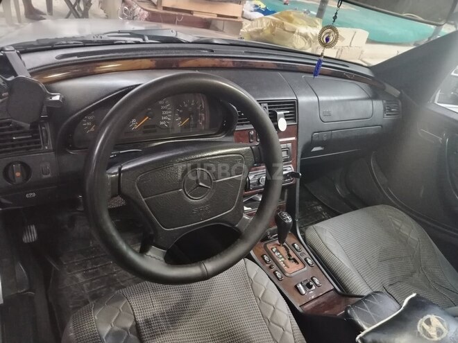Mercedes C 240 1998, 442,882 km - 2.4 л - Şabran