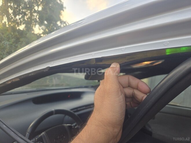 Toyota Prius 2010, 326,000 km - 1.8 l - Bakı