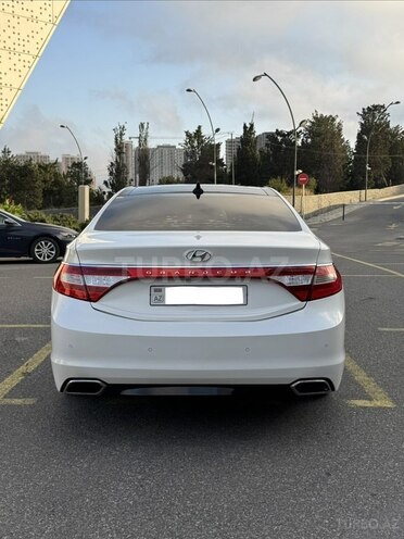 Hyundai Grandeur 2015, 265,000 km - 2.2 л - Bakı