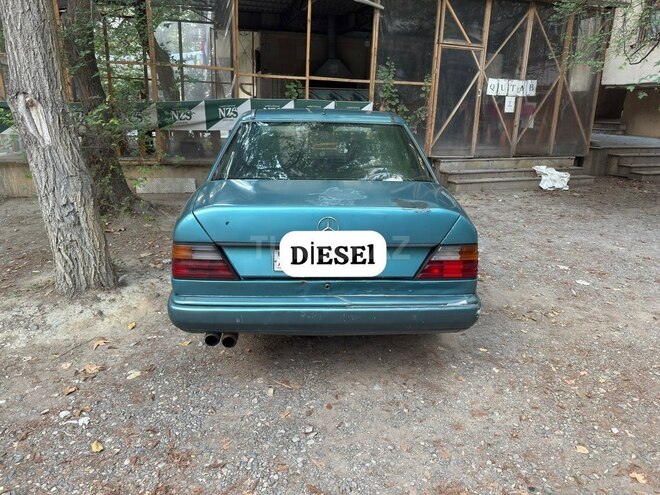 Mercedes  1990, 415,054 km - 2.0 l - Bakı