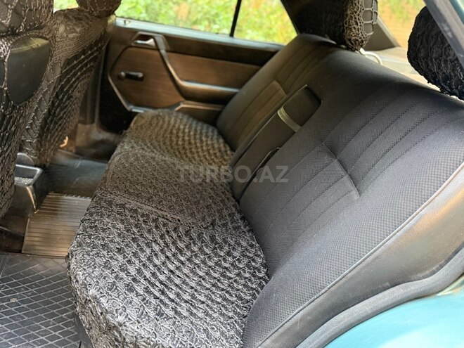 Mercedes  1990, 415,054 km - 2.0 l - Bakı