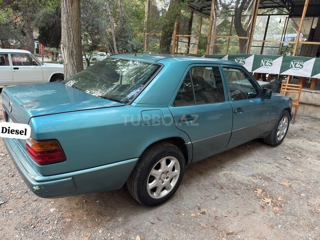 Mercedes  1990, 415,054 km - 2.0 l - Bakı