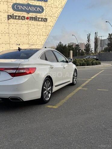 Hyundai Grandeur 2015, 265,000 km - 2.2 л - Bakı