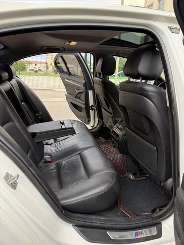 BMW  2015, 249,000 km - 2.0 l - Bakı