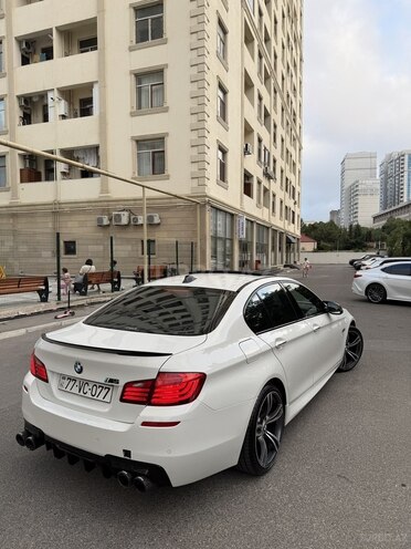 BMW  2015, 249,000 km - 2.0 l - Bakı