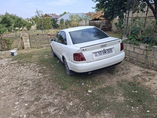 Audi A4 1998, 275,000 km - 1.8 l - Tovuz
