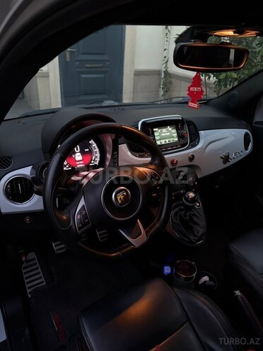 Abarth  2017, 136,000 km - 1.4 л - Bakı