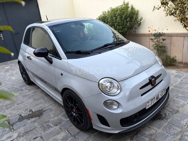 Abarth  2017, 136,000 km - 1.4 л - Bakı