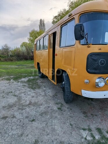 PAZ 3204 1990, 300,000 km - 3.8 l - Salyan