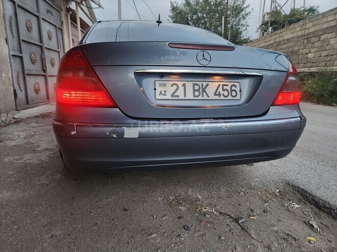 Mercedes E 320 2002, 293,600 km - 3.2 l - Bakı