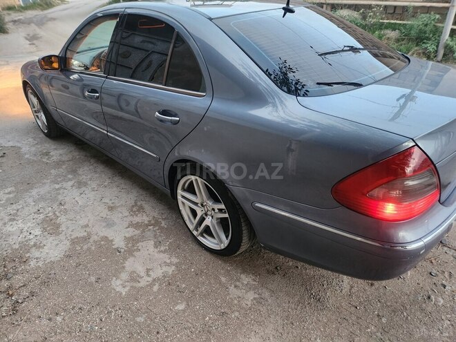 Mercedes E 320 2002, 293,600 km - 3.2 l - Bakı