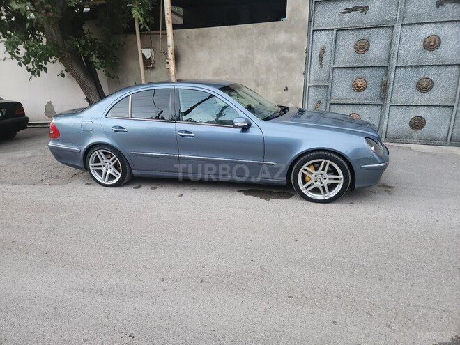 Mercedes E 320 2002, 293,600 km - 3.2 l - Bakı