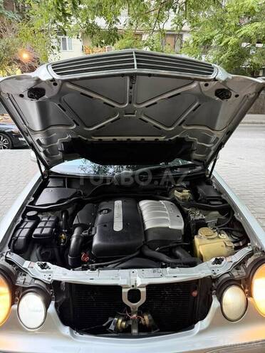 Mercedes E 270 2000, 570,000 km - 2.7 l - Bakı