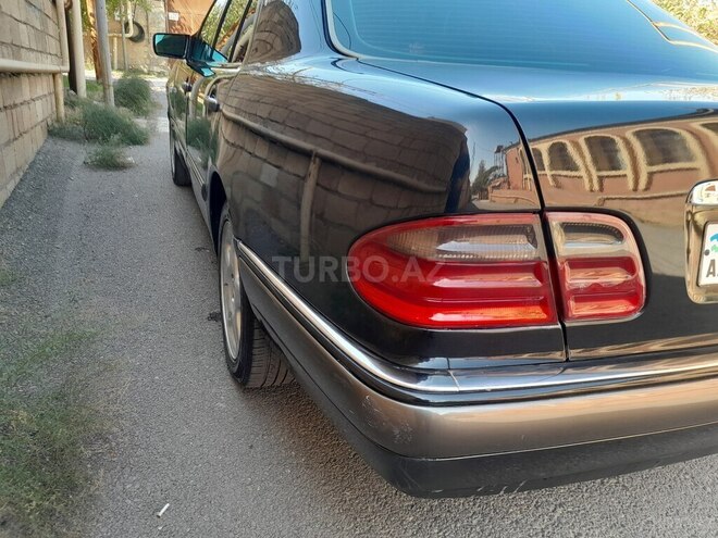 Mercedes E 300 1998, 300,000 km - 3.0 л - Bakı