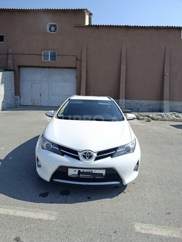 Toyota Auris 2015, 190,000 km - 1.4 l - Bakı