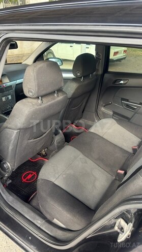 Opel Astra 2006, 285,012 km - 1.3 l - Ucar