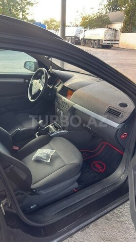 Opel Astra 2006, 285,012 km - 1.3 l - Ucar
