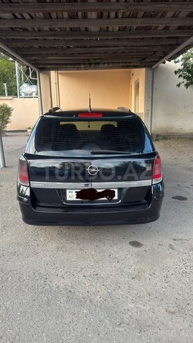 Opel Astra 2006, 285,012 km - 1.3 l - Ucar