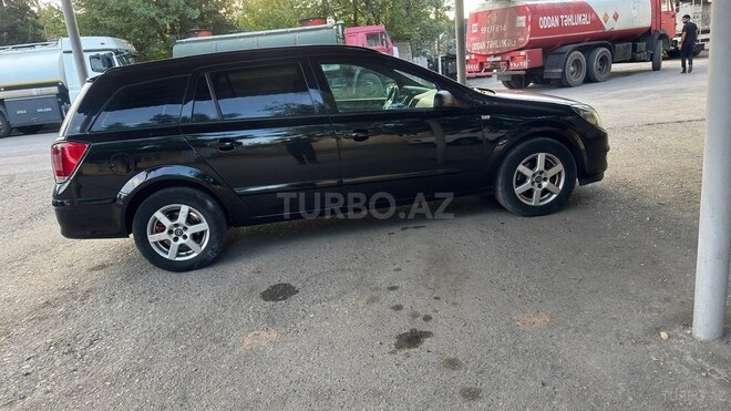 Opel Astra 2006, 285,012 km - 1.3 l - Ucar