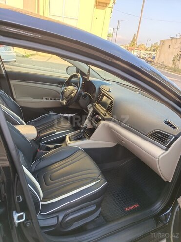 Hyundai Elantra 2017, 162,561 km - 2.0 l - Bakı