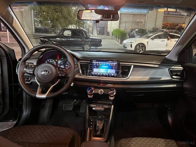 Kia Rio 2018, 86,000 km - 1.6 l - Bakı