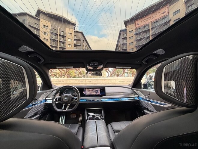 BMW i7 2023, 30,000 km - 0.0 l - Bakı