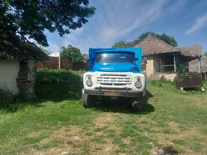 ZIL 130 1991, 360,000 km - 6.0 l - İsmayıllı