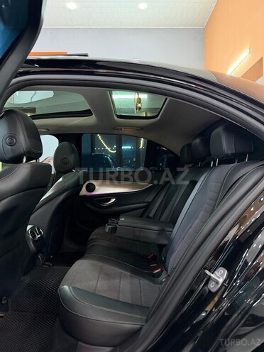 Mercedes E 300 d 2017, 208,300 km - 2.0 l - Xırdalan