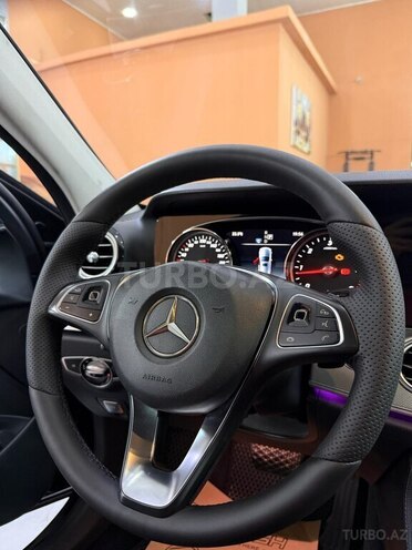 Mercedes E 300 d 2017, 208,300 km - 2.0 l - Xırdalan