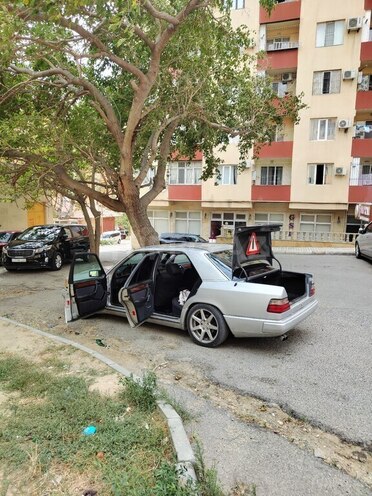 Mercedes 220 E 1994, 395,000 km - 2.2 l - Bakı