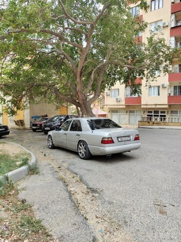 Mercedes 220 E 1994, 395,000 km - 2.2 l - Bakı