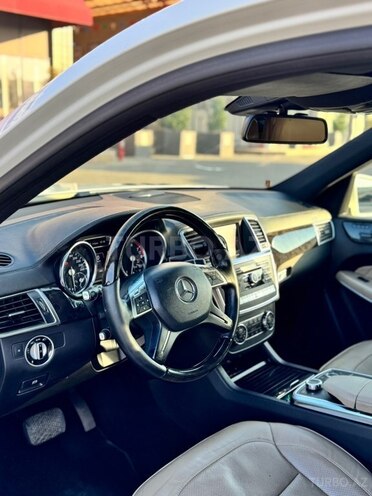 Mercedes GL 500 4MATIC 2013, 182,120 km - 4.7 л - Bakı