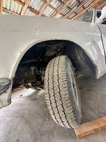 GAZ 24 1986, 500,000 km - 2.5 л - Şəki