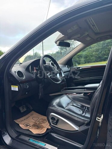 Mercedes GL 500 4MATIC 2009, 290,000 km - 5.5 л - Quba