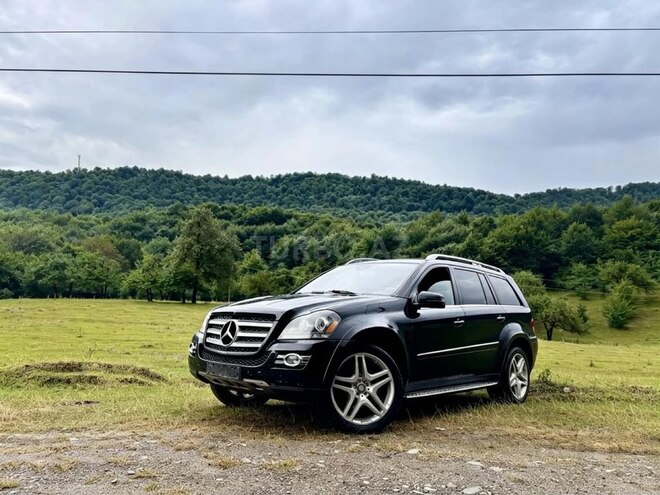Mercedes GL 500 4MATIC 2009, 290,000 km - 5.5 л - Quba
