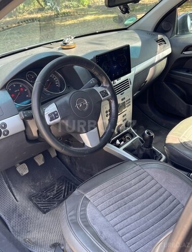 Opel Astra 2009, 577,210 km - 1.3 l - Zərdab