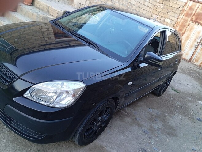 Kia Rio 2009, 250,000 km - 1.4 l - Gəncə