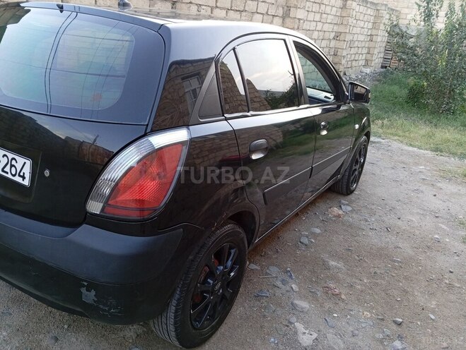 Kia Rio 2009, 250,000 km - 1.4 l - Gəncə