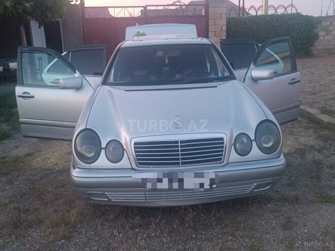 Mercedes E 230 1996, 260,000 km - 2.3 l - Şirvan