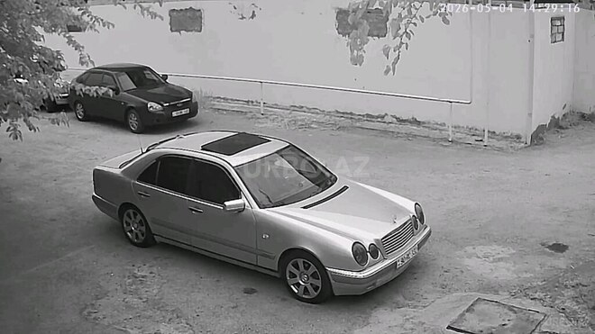 Mercedes E 230 1996, 260,000 km - 2.3 l - Şirvan