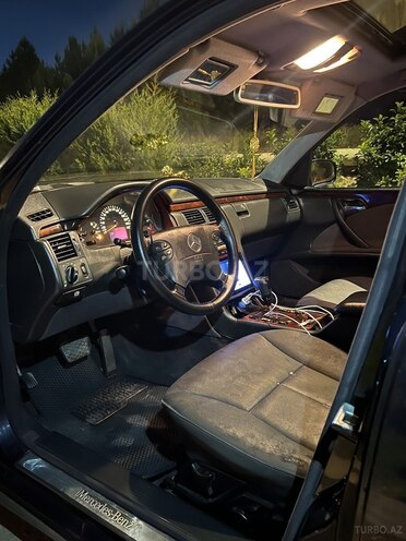 Mercedes E 220 2001, 367,000 km - 2.2 l - Bakı